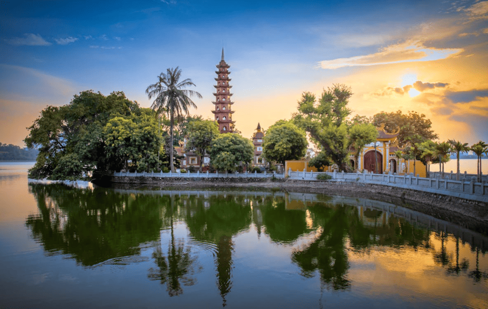 Tran Quoc Pagoda stands as Hanoi&rsquo;s oldest Buddhist temple, gracefully set on a small island in West Lake (Source: Pexels)